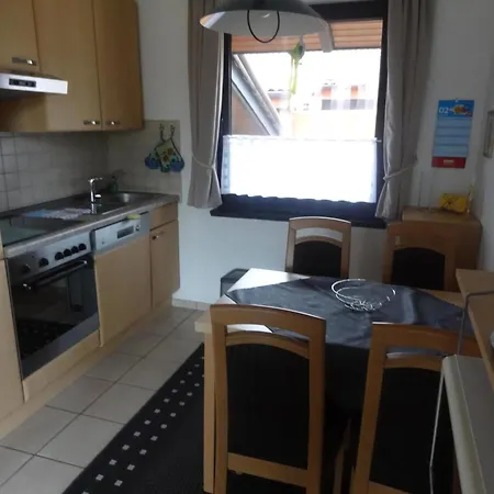 Schoenes Mit Grill, Terrasse Und Garten Holiday home *